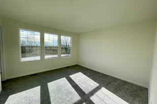 2243 Horseshoe Cir, Naperville, IL 60564 - Photo 15