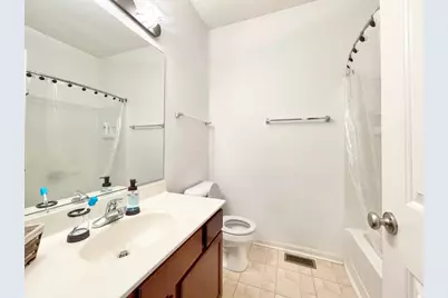 786 Four Seasons Boulevard #786, Aurora, IL 60504 - Photo 7