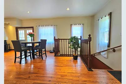186 N Du Bois Avenue, Elgin, IL 60123 - Photo 17
