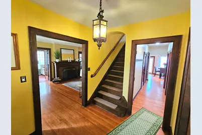 186 N Du Bois Avenue, Elgin, IL 60123 - Photo 3