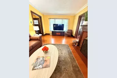 186 N Du Bois Avenue, Elgin, IL 60123 - Photo 7