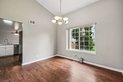 561 Ivory Lane, Bartlett, IL 60103 - Photo 7