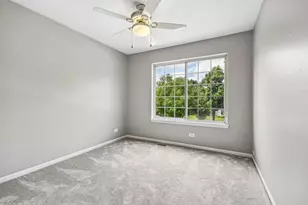 561 Ivory Ln, Bartlett, IL 60103 - Photo 29