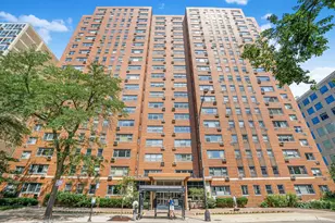 2909 N Sheridan Rd, Chicago, IL 60657 - Photo 1