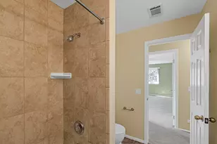 100 Superior Ct, Schaumburg, IL 60193 - Photo 13