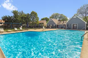 100 Superior Ct, Schaumburg, IL 60193 - Photo 19