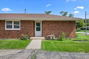 1201 Johnston Dr, Aurora, IL 60506 - Photo 1