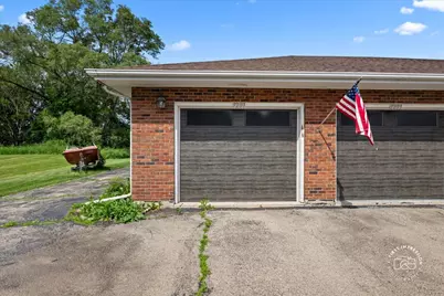 1201 Johnston Drive, Aurora, IL 60506 - Photo 3