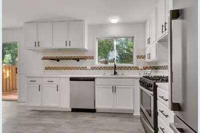 18 Woodsorrel Place, Woodridge, IL 60517 - Photo 9