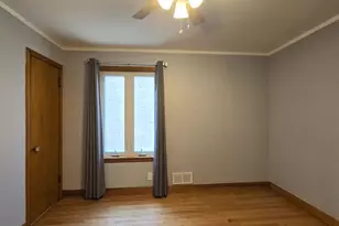 4855 S Tripp Ave, Chicago, IL 60632 - Photo 5
