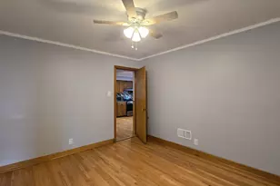 4855 S Tripp Ave, Chicago, IL 60632 - Photo 7