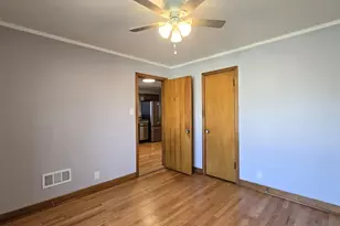 4855 S Tripp Ave, Chicago, IL 60632 - Photo 11
