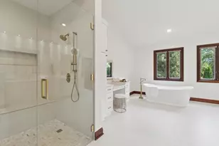 2430 Dorina Dr, Northfield, IL 60093 - Photo 17