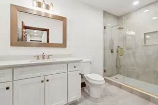 2430 Dorina Dr, Northfield, IL 60093 - Photo 23