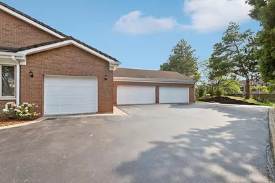 2430 Dorina Drive, Northfield, IL 60093 - Photo 27