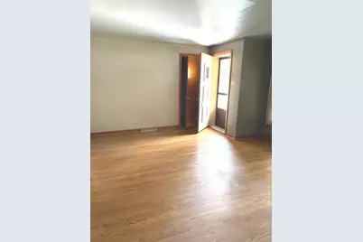 10525 S Millard Avenue, Chicago, IL 60655 - Photo 5