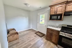 101 N Railroad St, Patoka, IL 62875 - Photo 5