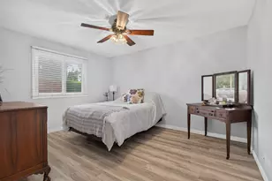 881 Heatherbrook Ct, Wheaton, IL 60189 - Photo 15