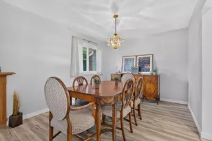 881 Heatherbrook Ct, Wheaton, IL 60189 - Photo 11