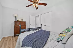 881 Heatherbrook Ct, Wheaton, IL 60189 - Photo 13