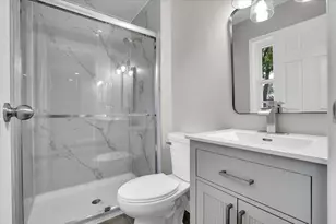 4255 Dixon Dr, Hoffman Estates, IL 60192 - Photo 19