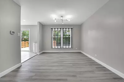 4255 Dixon Drive, Hoffman Estates, IL 60192 - Photo 11