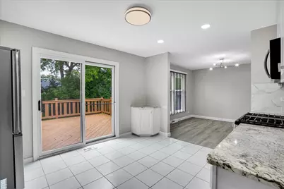 4255 Dixon Drive, Hoffman Estates, IL 60192 - Photo 15