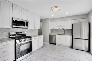 4255 Dixon Dr, Hoffman Estates, IL 60192 - Photo 13