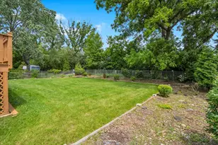 4255 Dixon Dr, Hoffman Estates, IL 60192 - Photo 37