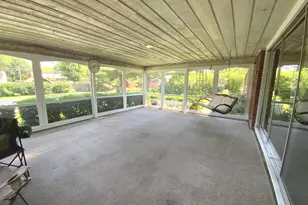 720 McClaran Ave, Aurora, IL 60506 - Photo 15