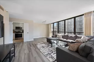 10 E Ontario St, Chicago, IL 60611 - Photo 9