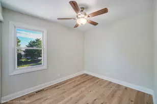 8131 W Evergreen Dr, Frankfort, IL 60423 - Photo 11
