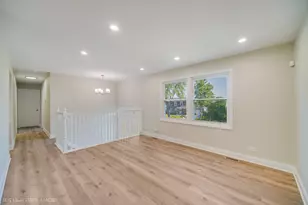 8131 W Evergreen Dr, Frankfort, IL 60423 - Photo 5