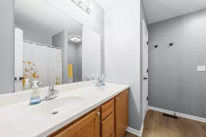 8902 Frontage Road, Justice, IL 60458 - Photo 25