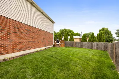8902 Frontage Road, Justice, IL 60458 - Photo 3