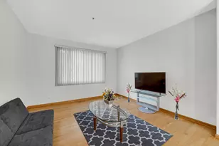 1655 Geneva Dr, Wheeling, IL 60090 - Photo 5