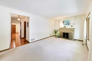 9134 Marion Ave, Morton Grove, IL 60053 - Photo 5