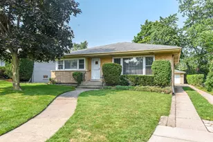 143 Thelin Ct, Wilmette, IL 60091 - Photo 1