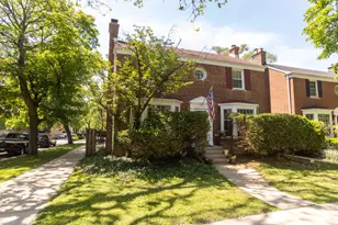 2701 W Fitch Ave, Chicago, IL 60645 - Photo 1