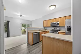 3371 Blue Ridge Dr, Carpentersville, IL 60110 - Photo 9