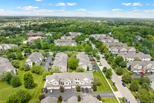 3371 Blue Ridge Dr, Carpentersville, IL 60110 - Photo 3