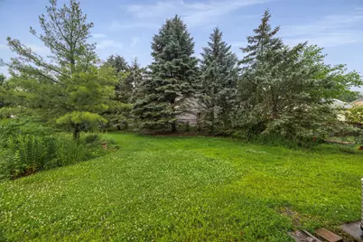90 Sandhurst Road, Mundelein, IL 60060 - Photo 23