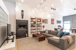 400 N Racine Ave, Chicago, IL 60642 - Photo 9