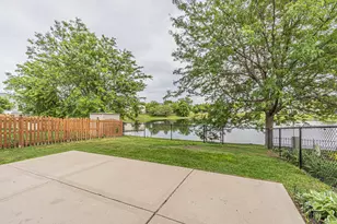 291 Wedgewood Cir, Lake in the Hills, IL 60156 - Photo 27