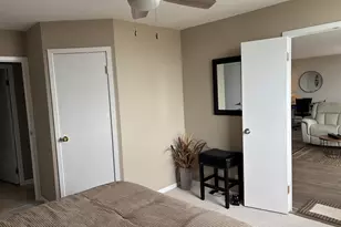 40 N Tower Rd, Oak Brook, IL 60523 - Photo 23