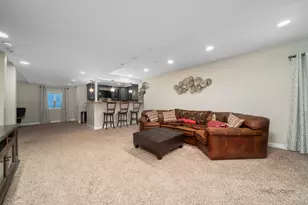 115 Bridle Path Ln, Fox River Grove, IL 60021 - Photo 31