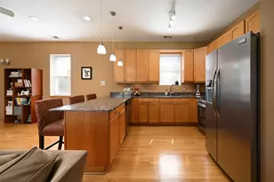 2539 W Foster Ave, Chicago, IL 60625 - Photo 9