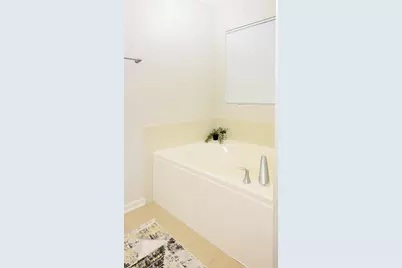 219 Riverfront Drive, Mount Prospect, IL 60056 - Photo 9