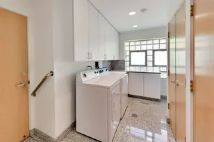 9139 Kedvale Ave, Skokie, IL 60076 - Photo 31