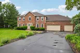 5N630 Leslie Ct, Saint Charles, IL 60175 - Photo 1